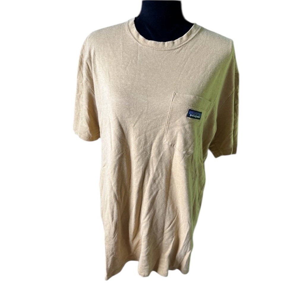 Patagonia Unisex Mustard Yellow Short Sleeve T-Shirt‎ Medium